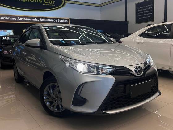 TOYOTA YARIS 1.5 16V FLEX SEDAN XS MULTIDRIVE TOYOTA YARIS 1.5 16V FLEX SEDAN XS MULTIDRIVE